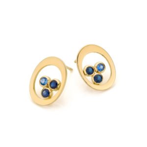 Audrey Huet Joaillerie : Boucles d'oreilles TRIO saphirs or jaune design épuré pierre naturelle bijoux colorés haut de gamme MADE in Belgium pour des femmes de caractère