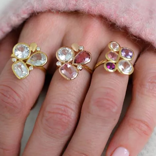 Audrey Huet vous propose de personnaliser vos bijoux en choisissant la couleur de vos pierres